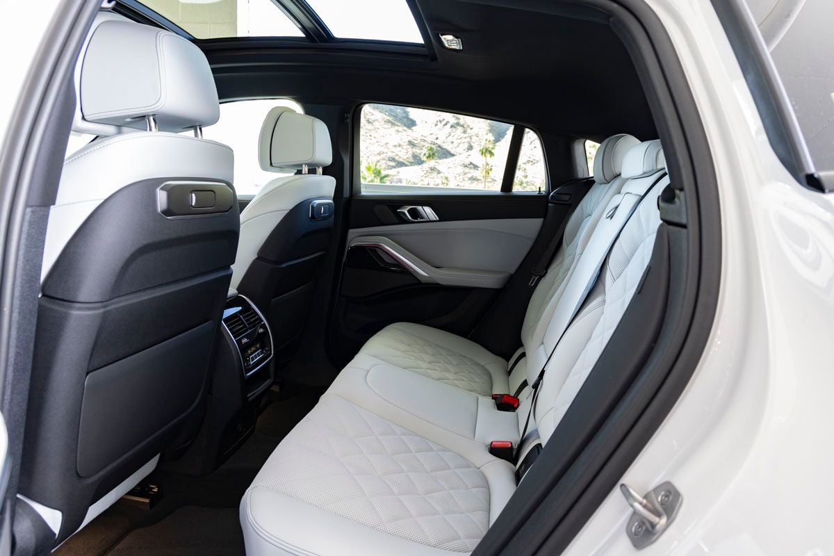 2026 BMW X6 xDrive40i