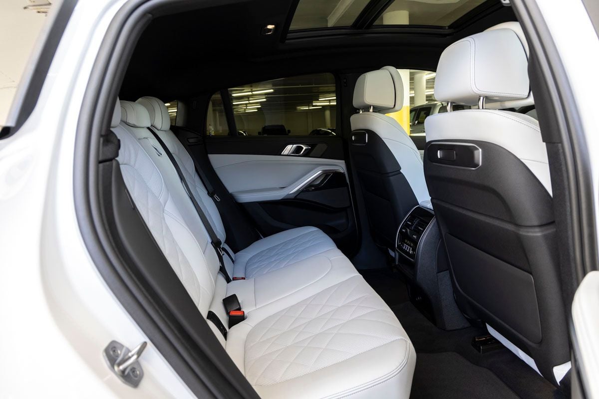 2026 BMW X6 xDrive40i