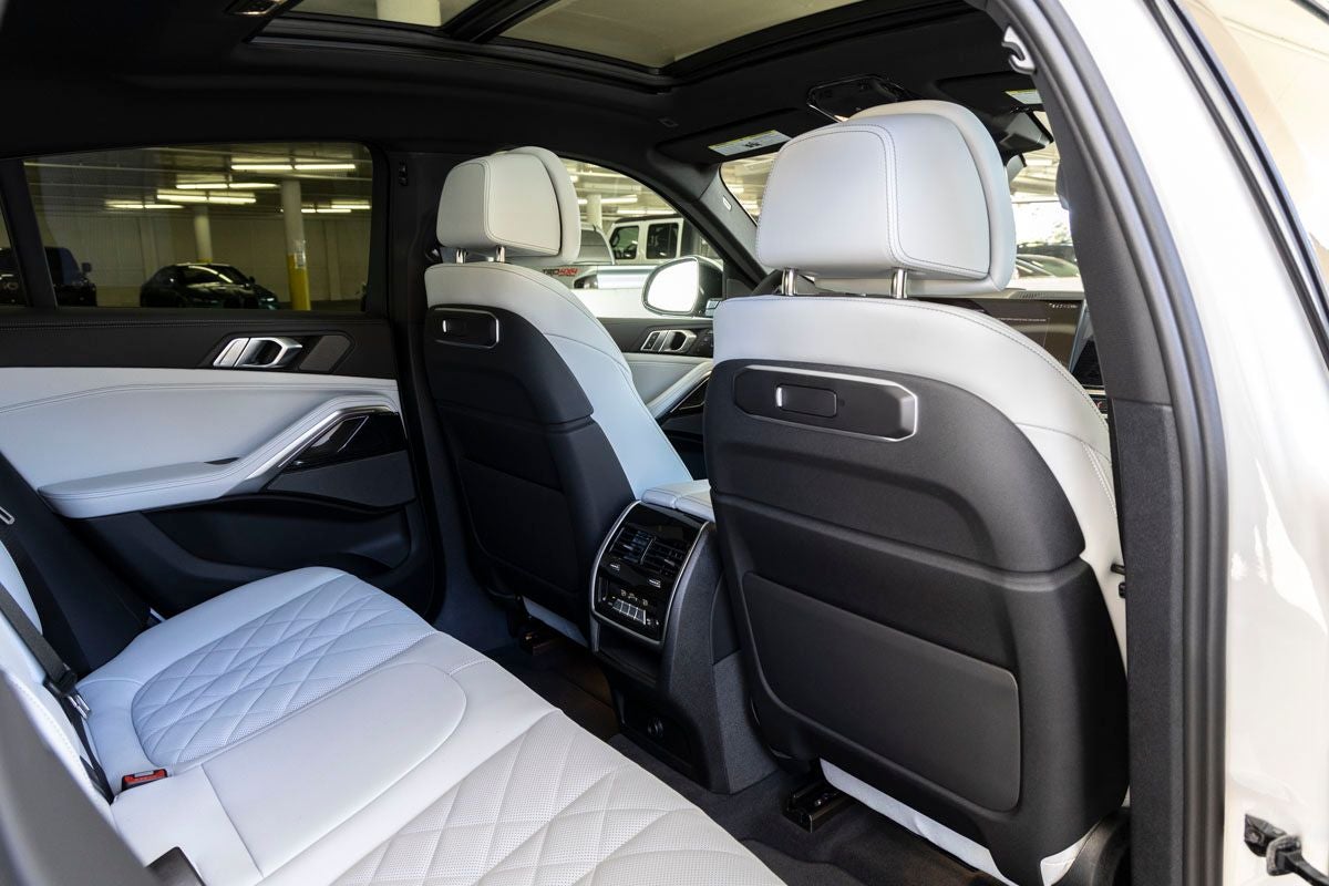 2026 BMW X6 xDrive40i