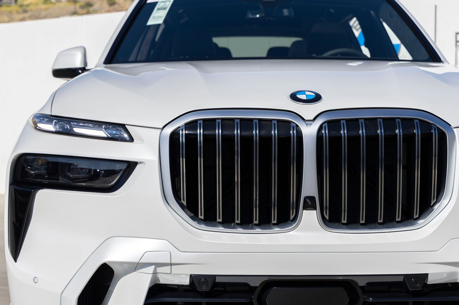 2026 BMW B7 ALPINA XB7