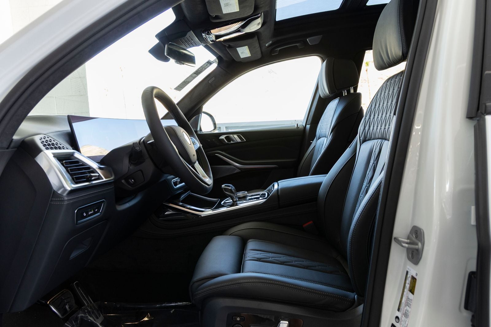 2026 BMW B7 ALPINA XB7
