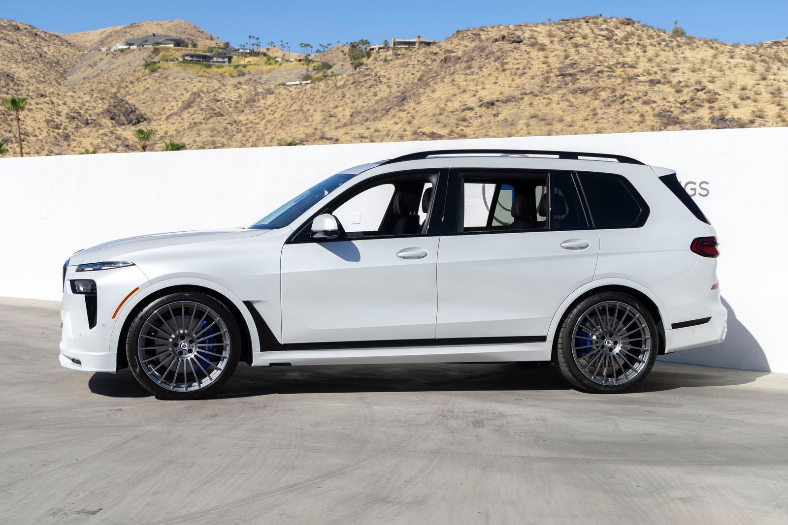 2026 BMW B7 ALPINA XB7