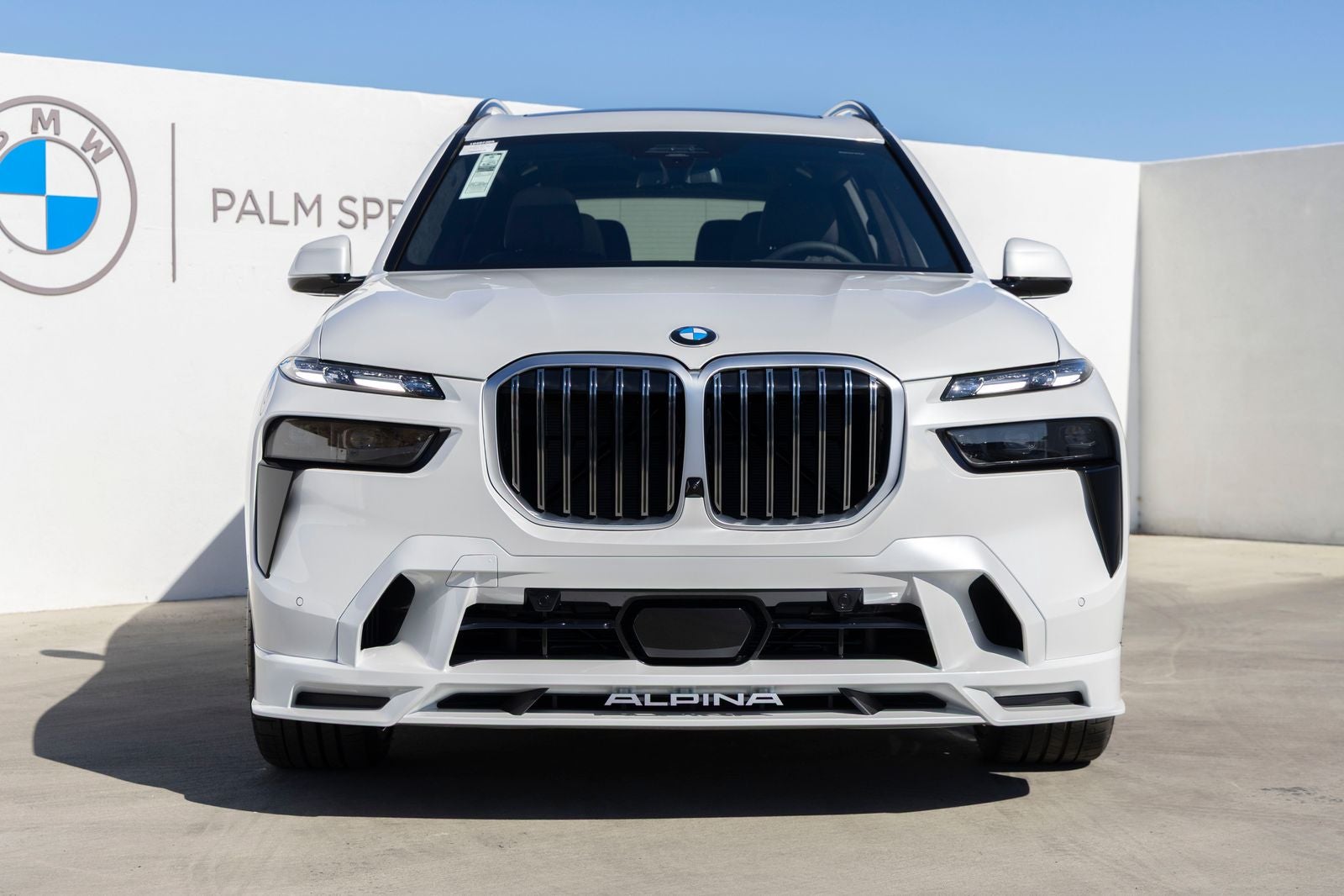 2026 BMW B7 ALPINA XB7