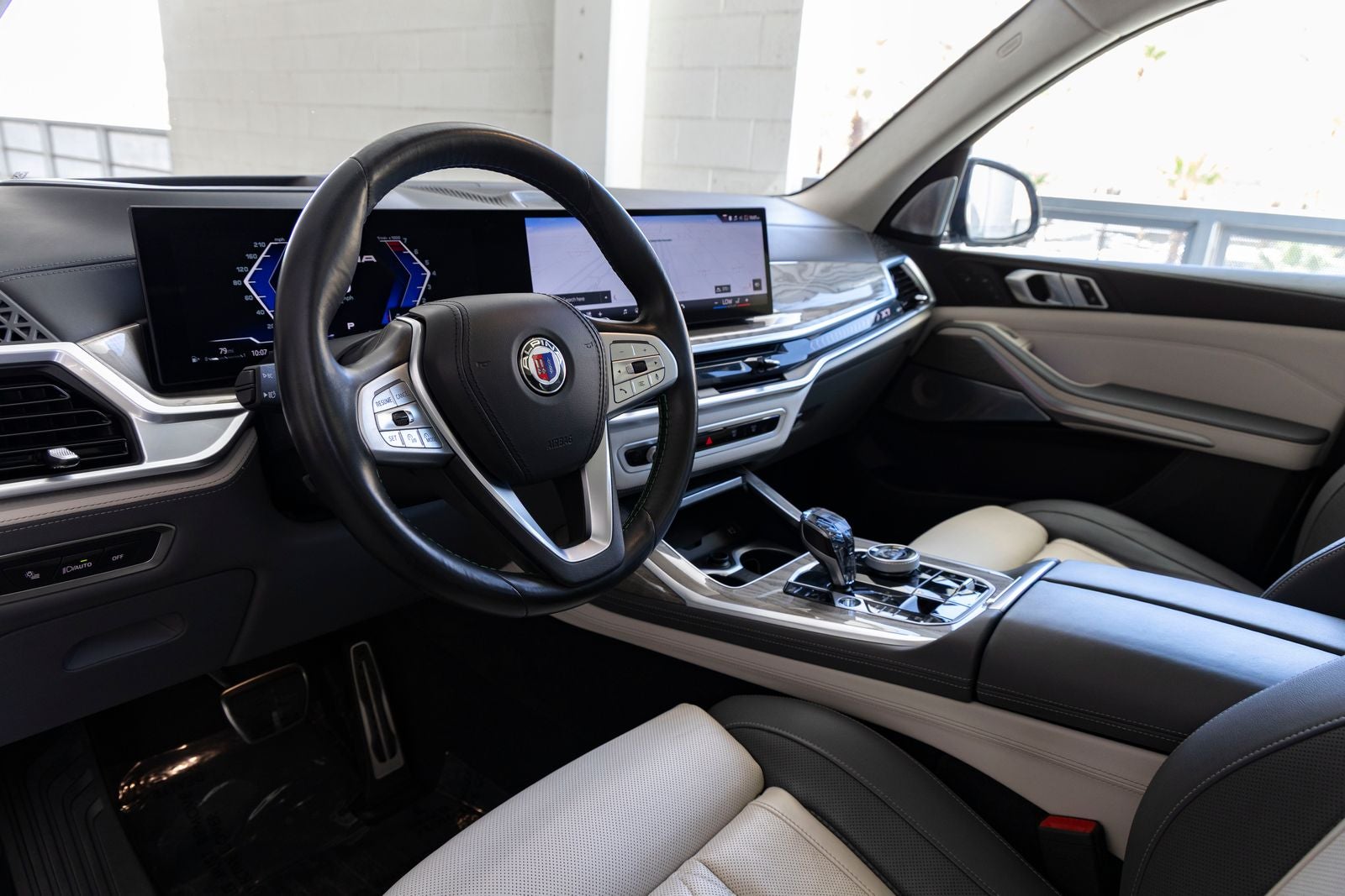 2024 BMW X7 ALPINA XB7