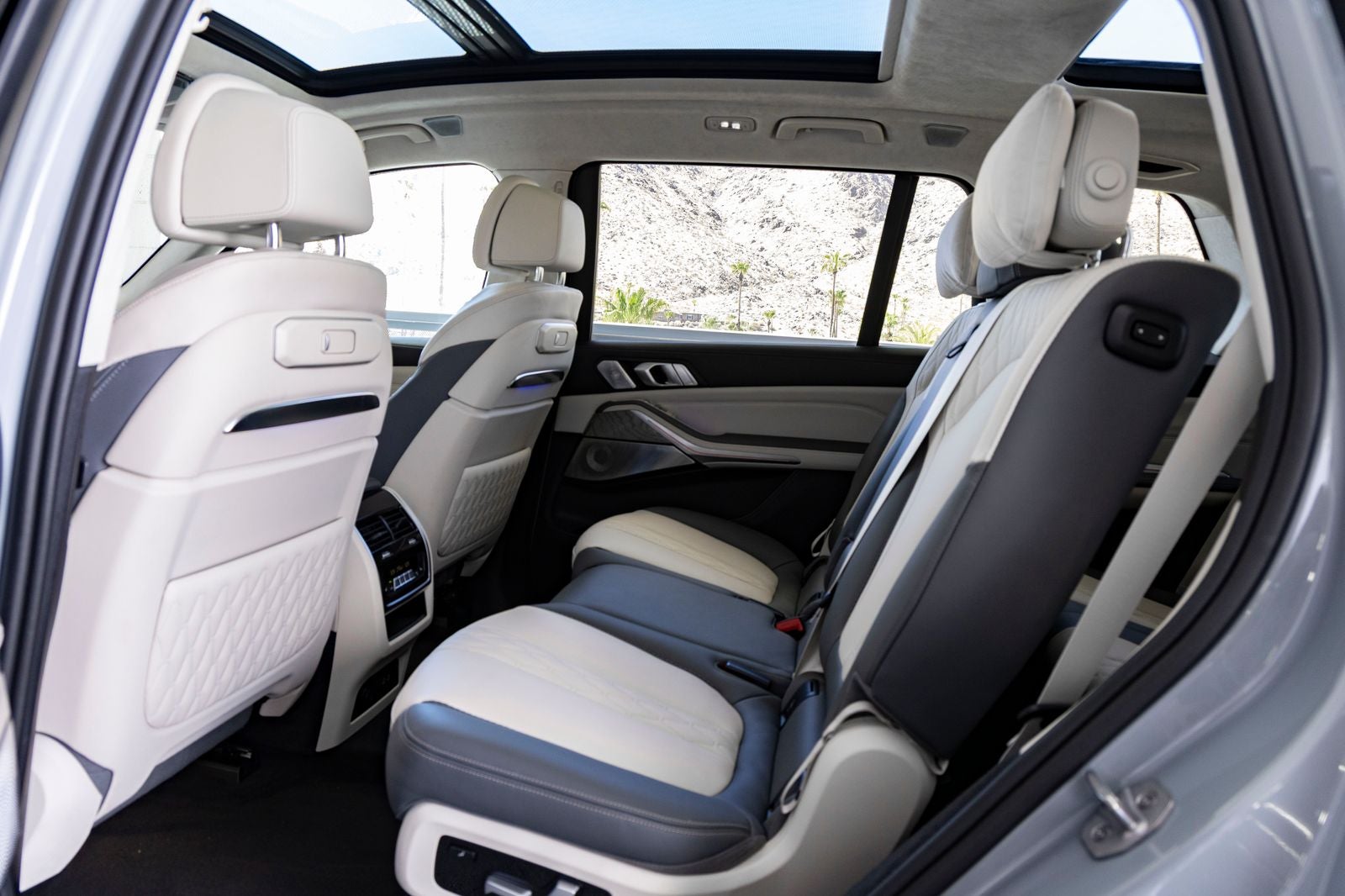 2024 BMW X7 ALPINA XB7
