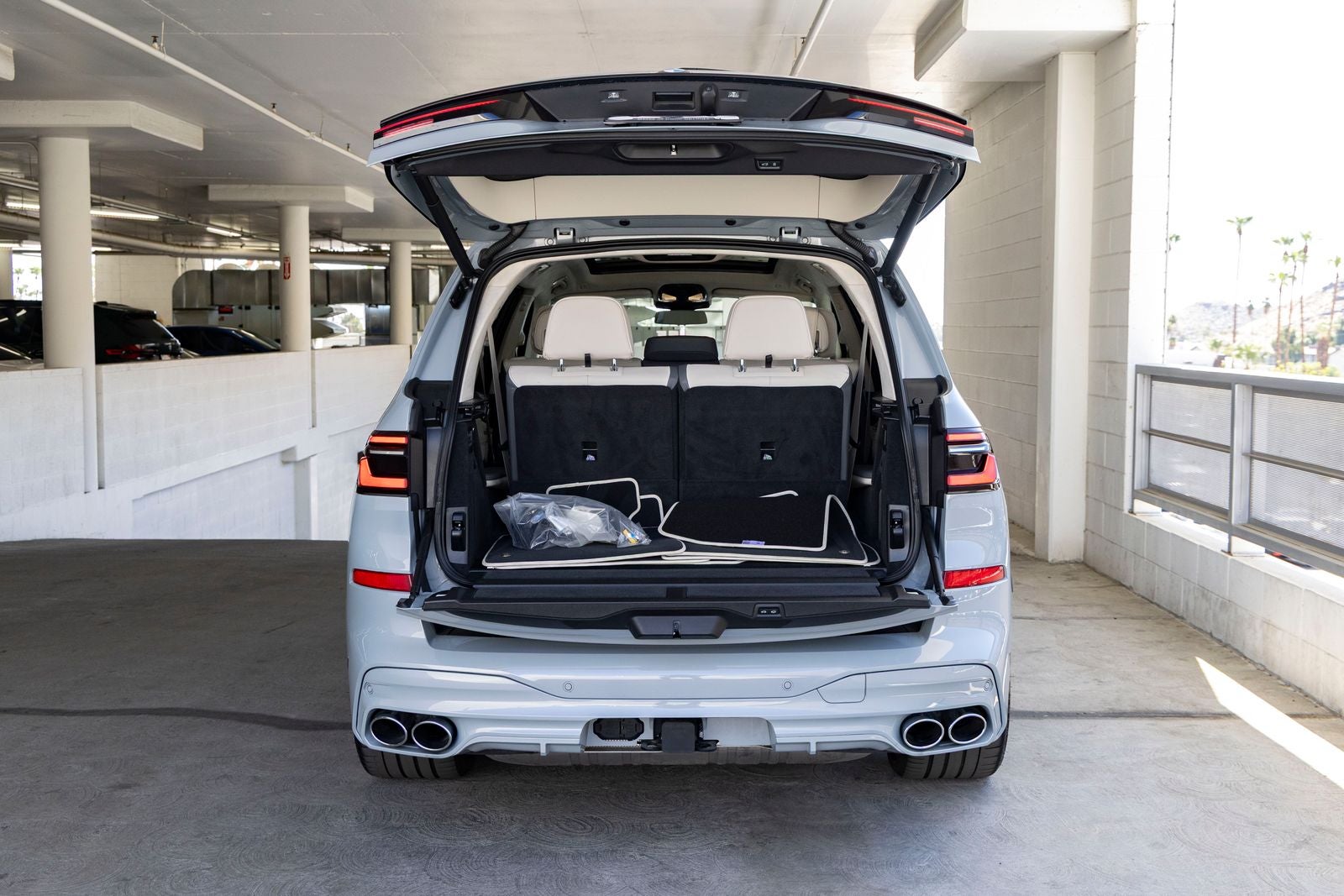 2024 BMW X7 ALPINA XB7