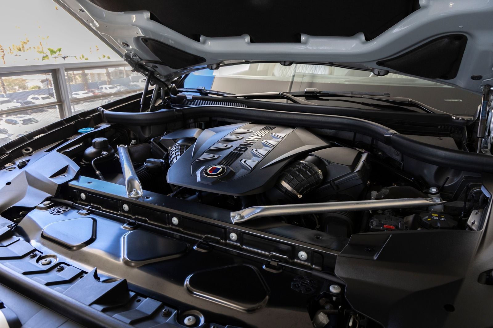 2024 BMW X7 ALPINA XB7