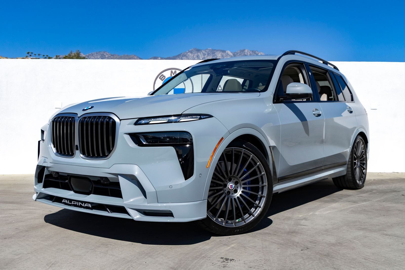 2024 BMW X7 ALPINA XB7