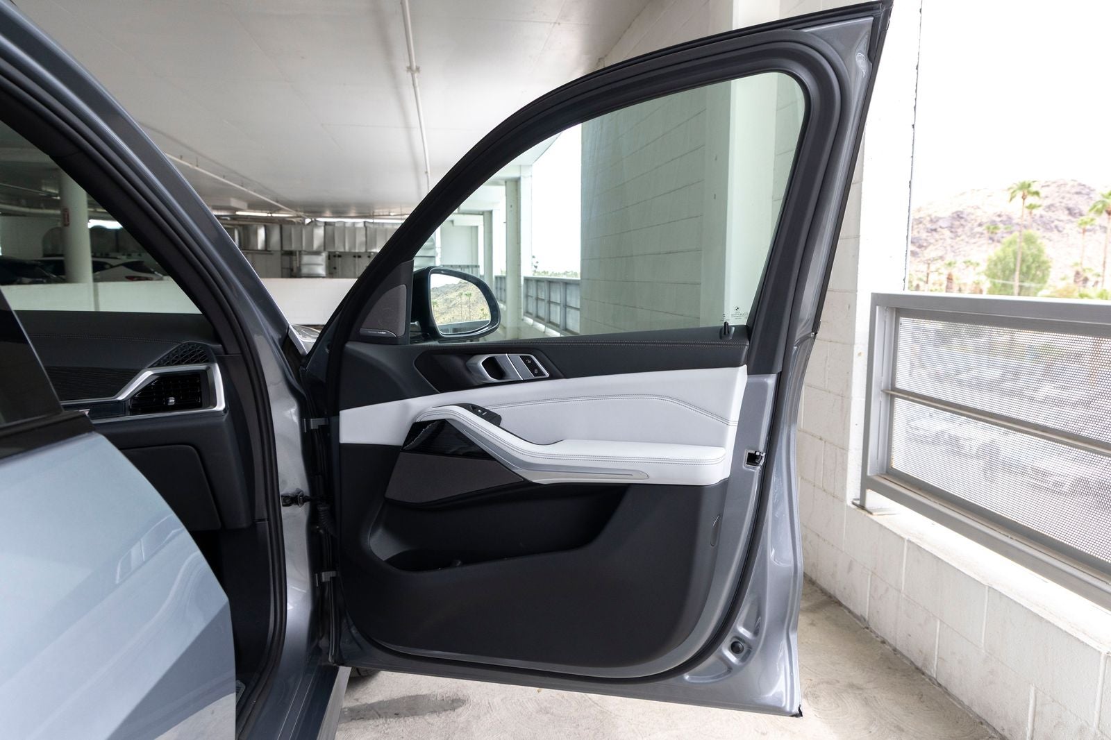 2024 BMW X5 xDrive50e