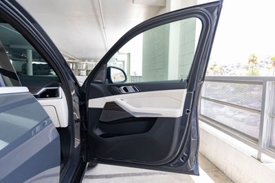 2025 BMW X5 xDrive50e