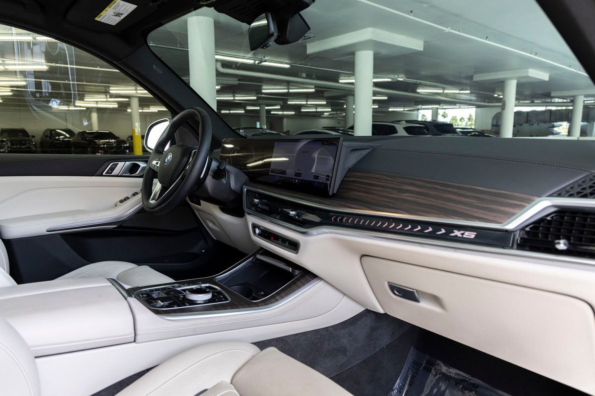 2025 BMW X5 xDrive50e