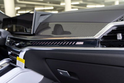 2027 BMW X6 M60i