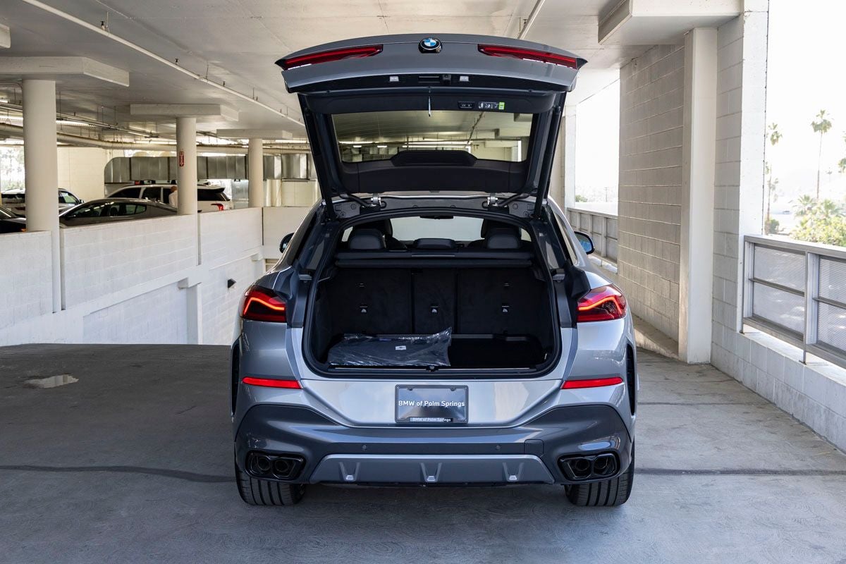 2027 BMW X6 M60i