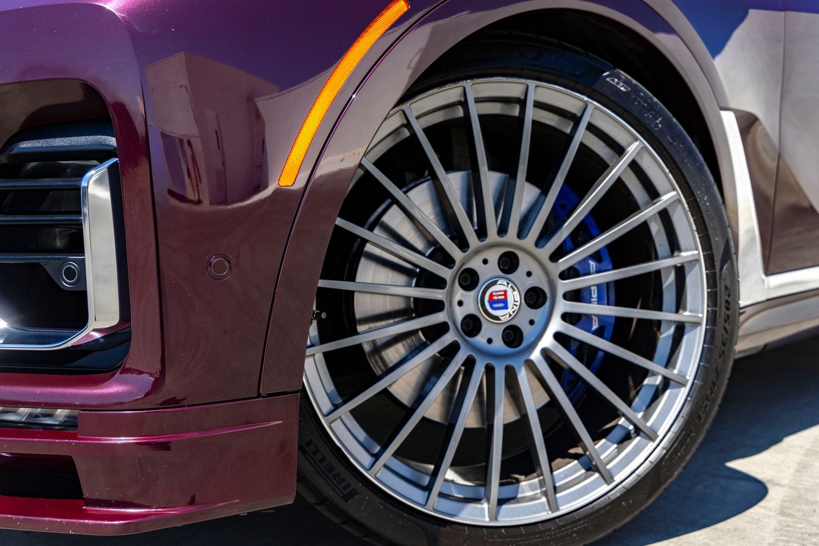 2021 BMW X7 ALPINA XB7