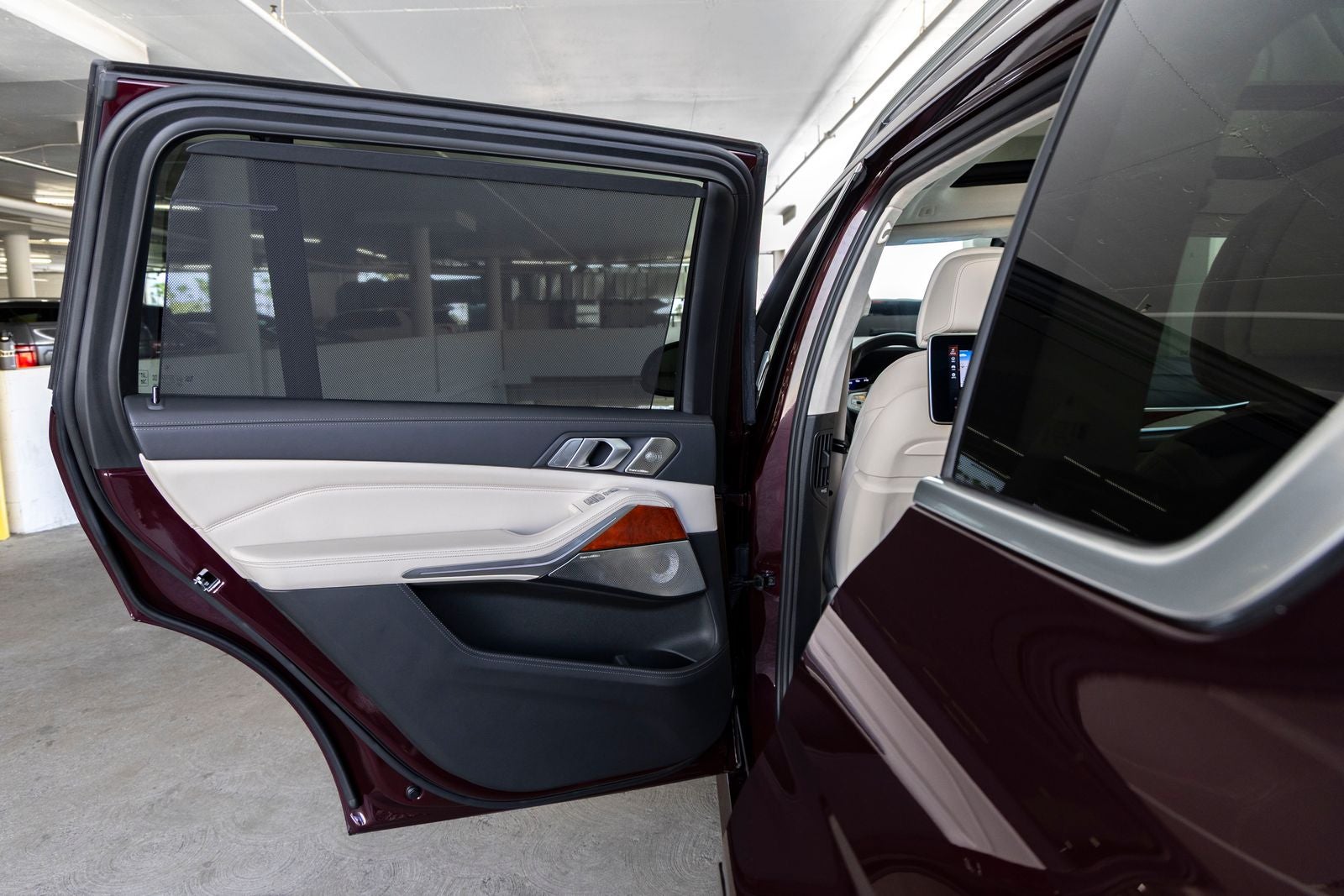 2021 BMW X7 ALPINA XB7