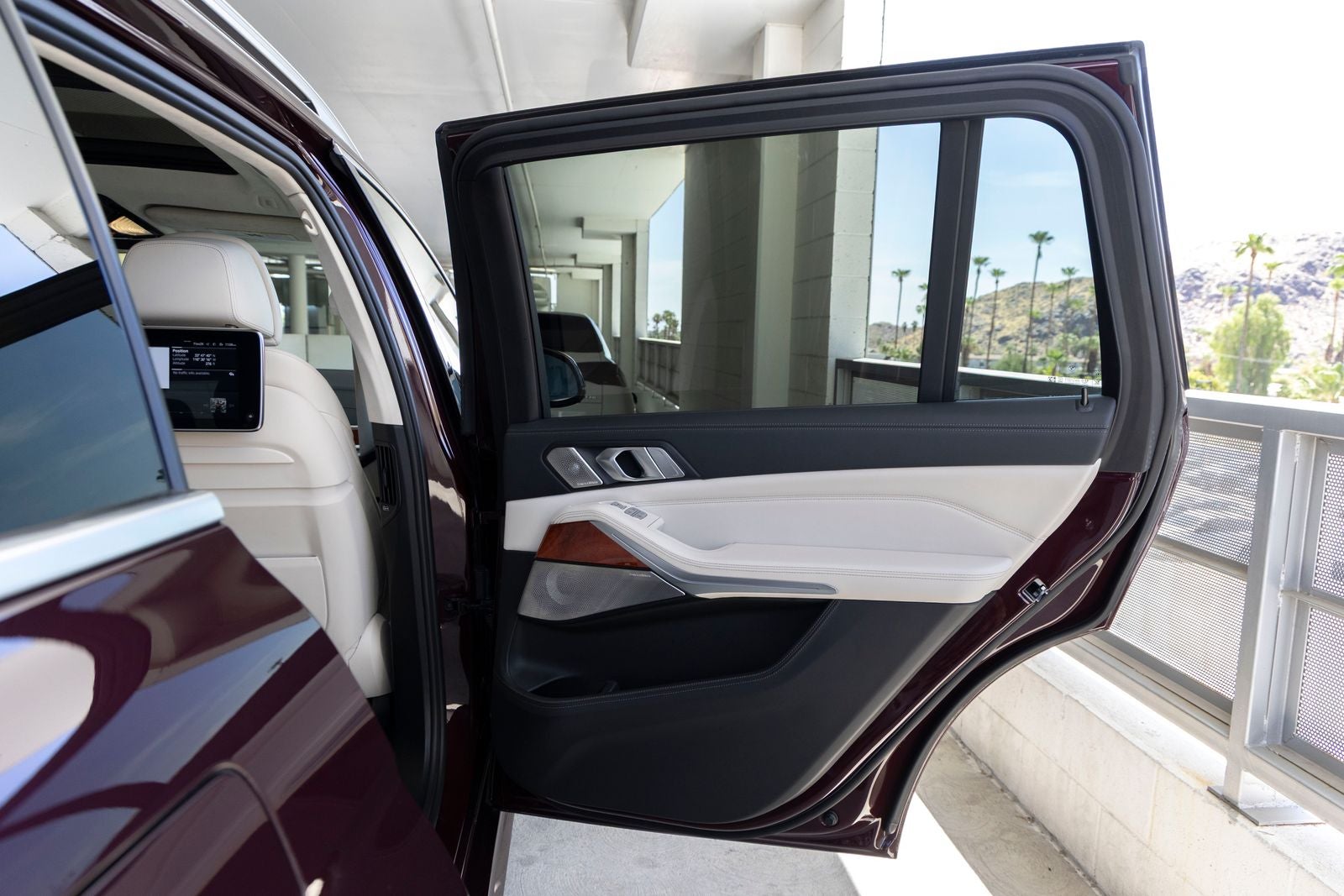 2021 BMW X7 ALPINA XB7