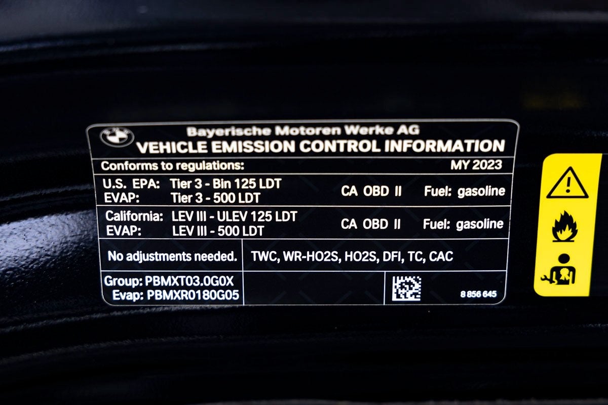 2023 BMW X6 xDrive40i