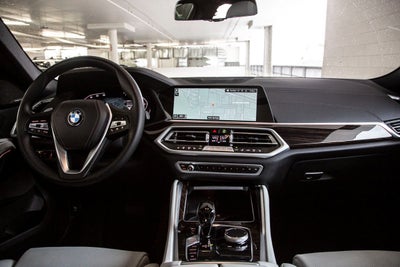 2023 BMW X6 xDrive40i