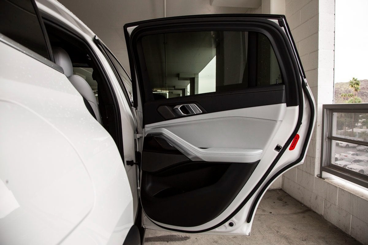 2023 BMW X6 xDrive40i