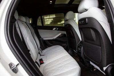 2023 BMW X6 xDrive40i