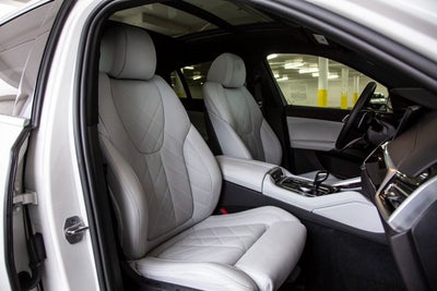 2023 BMW X6 xDrive40i