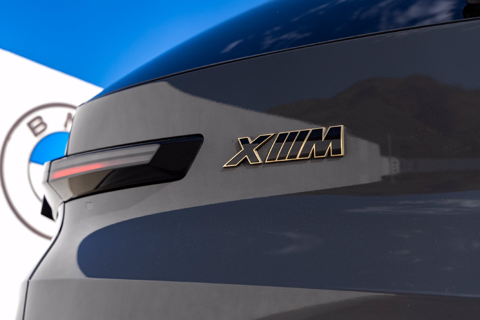2024 BMW XM Base