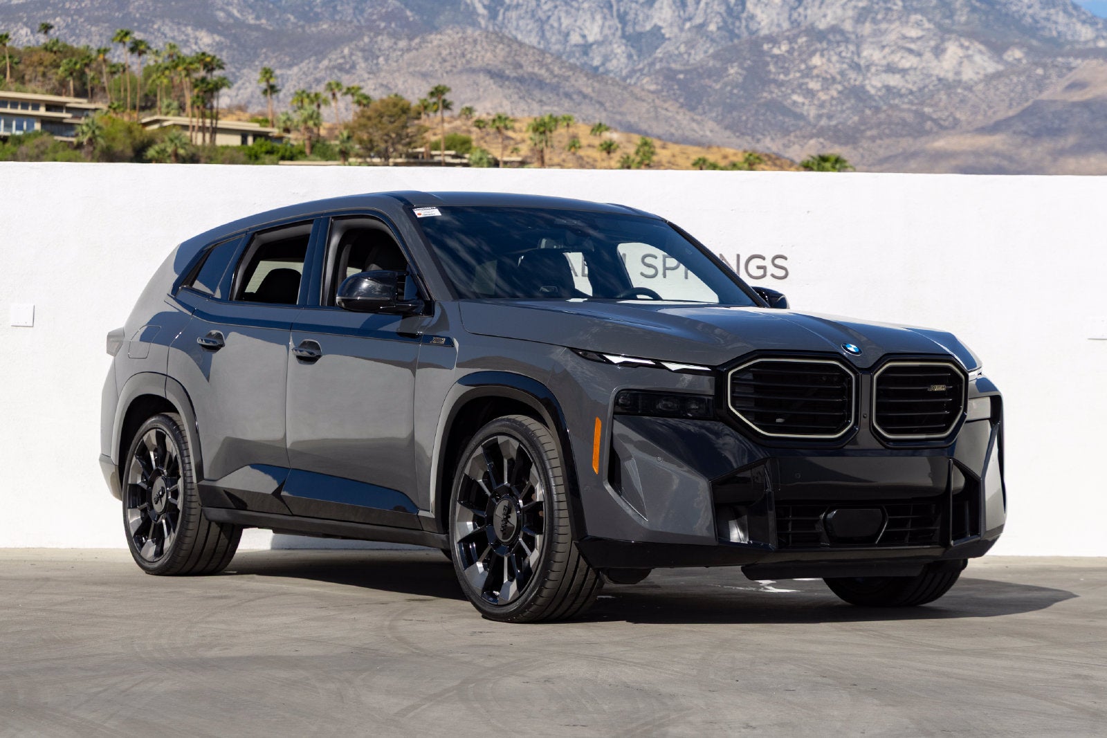 2024 BMW XM Base