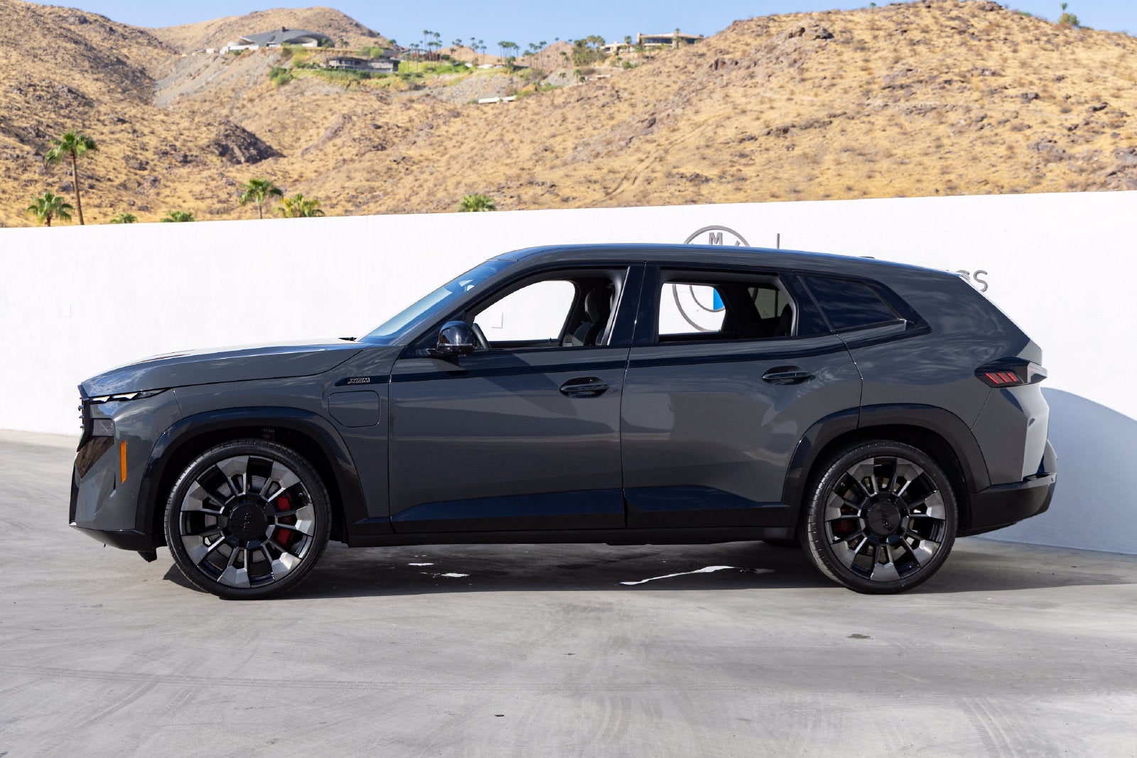 2024 BMW XM Base