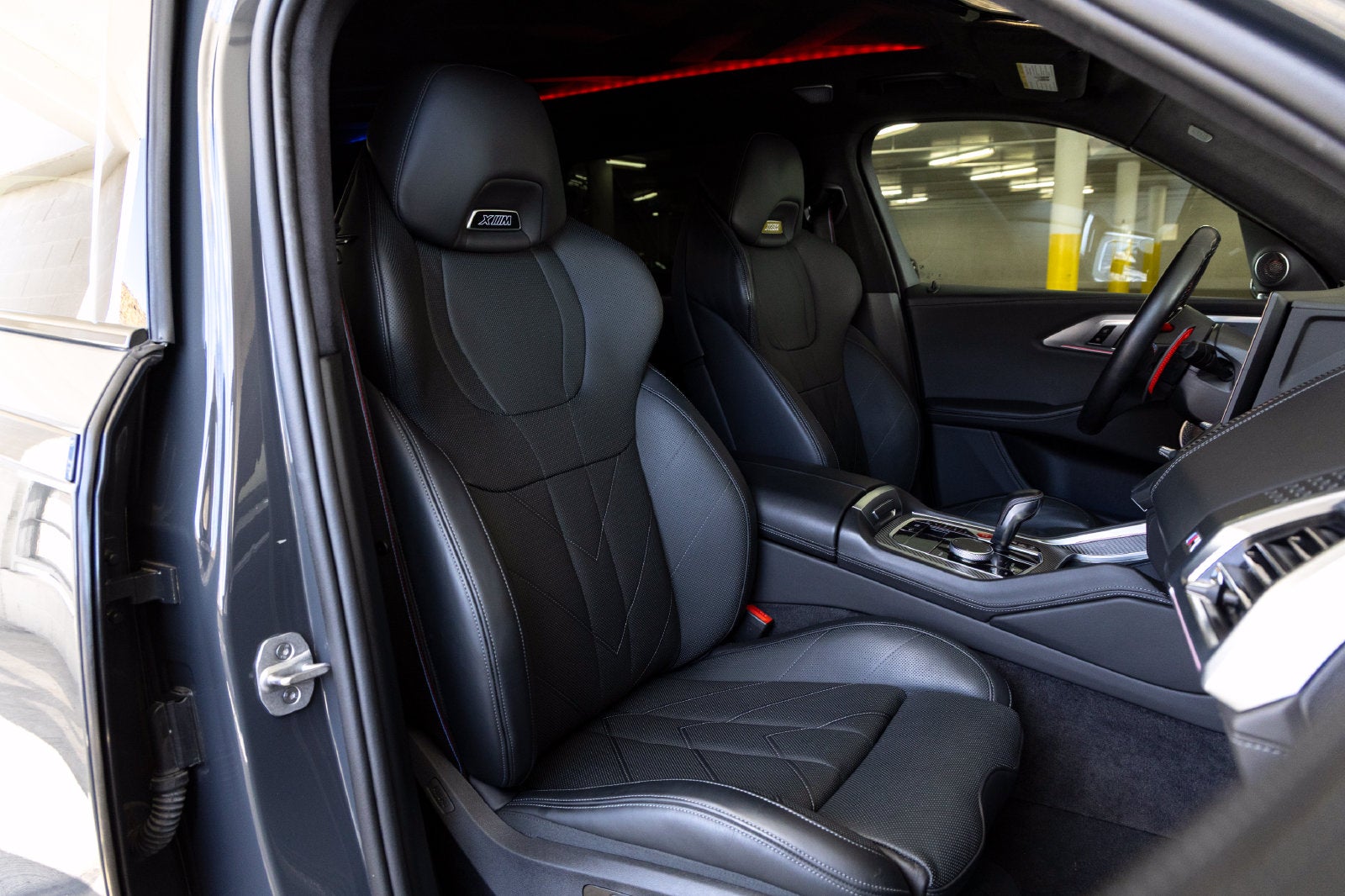 2024 BMW XM Base