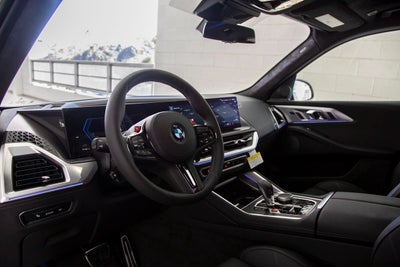 2025 BMW XM Base
