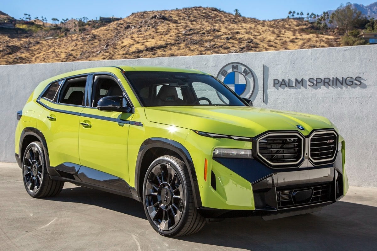 2025 BMW XM Base