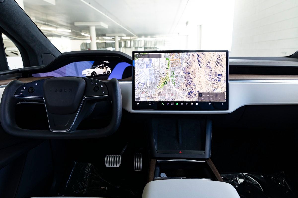 2023 Tesla Model X Base