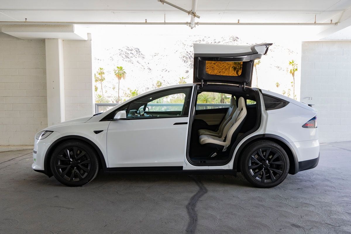 2023 Tesla Model X Base