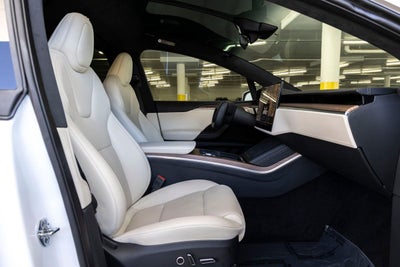 2023 Tesla Model X Base