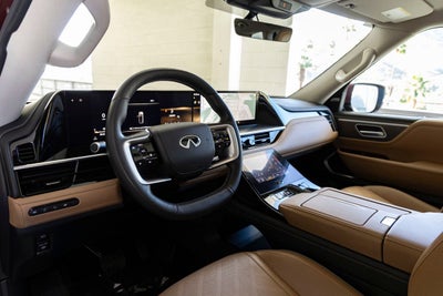 2025 INFINITI QX80 LUXE