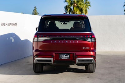 2025 INFINITI QX80 LUXE