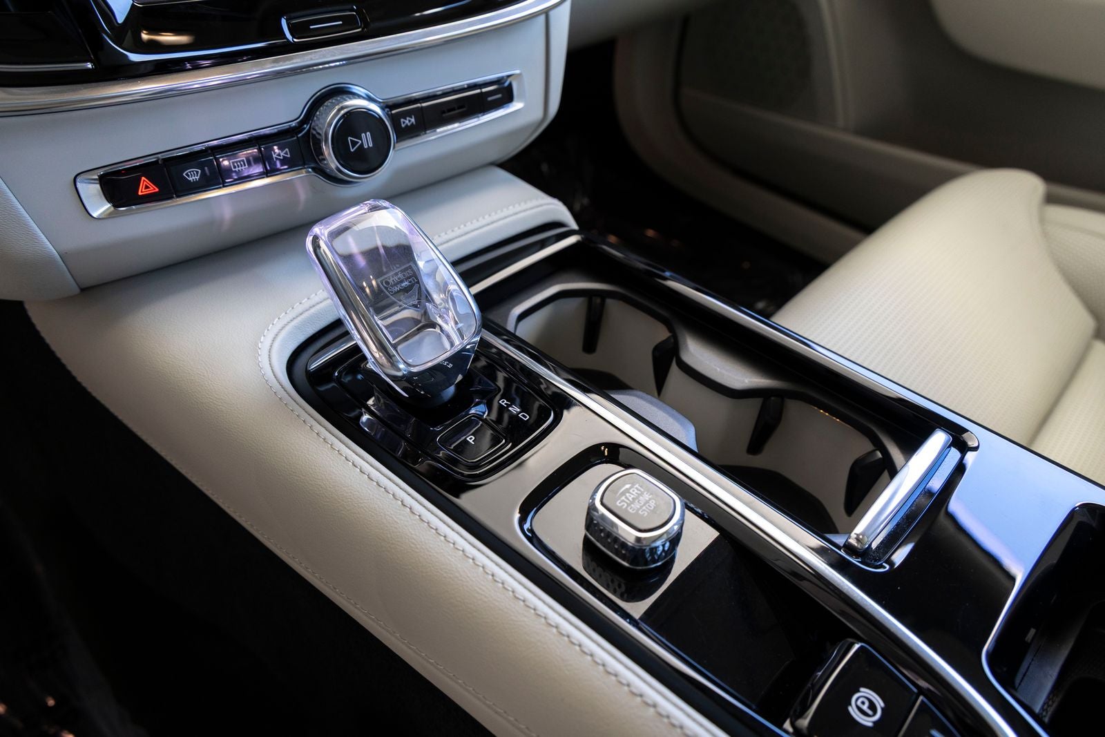 2024 Volvo S90 Recharge Plug-In Hybrid Ultimate