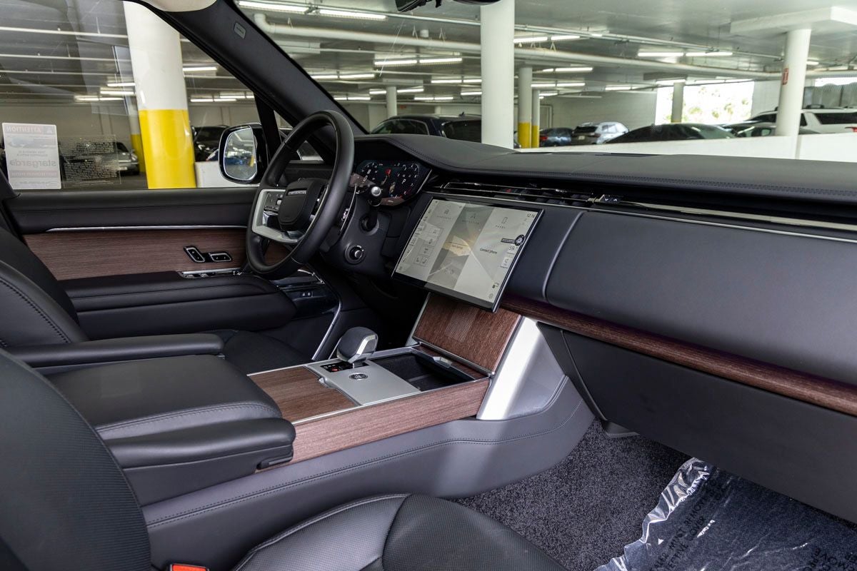 2025 Land Rover Range Rover Autobiography