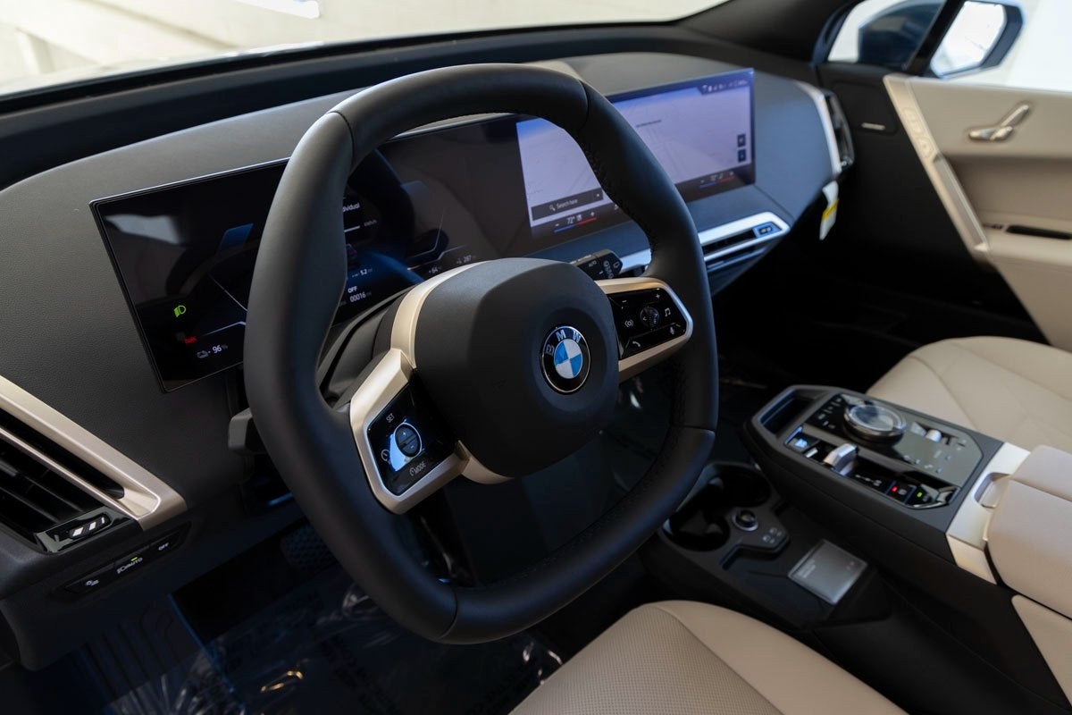 2026 BMW iX xDrive45