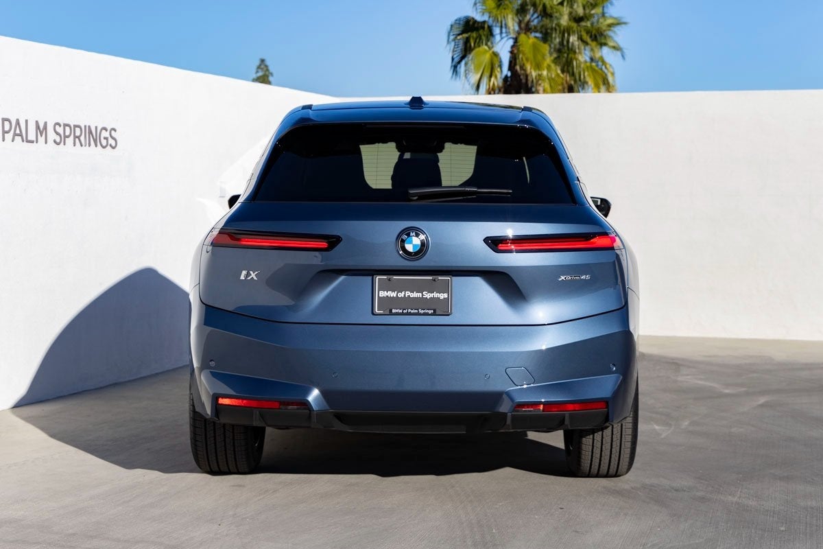 2026 BMW iX xDrive45