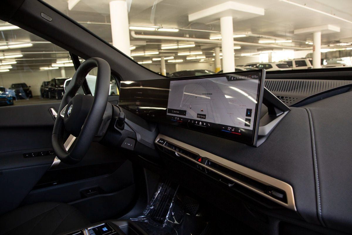 2026 BMW iX xDrive45