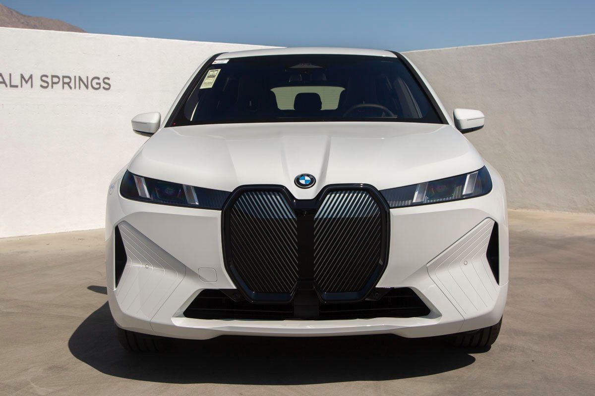 2026 BMW iX xDrive45