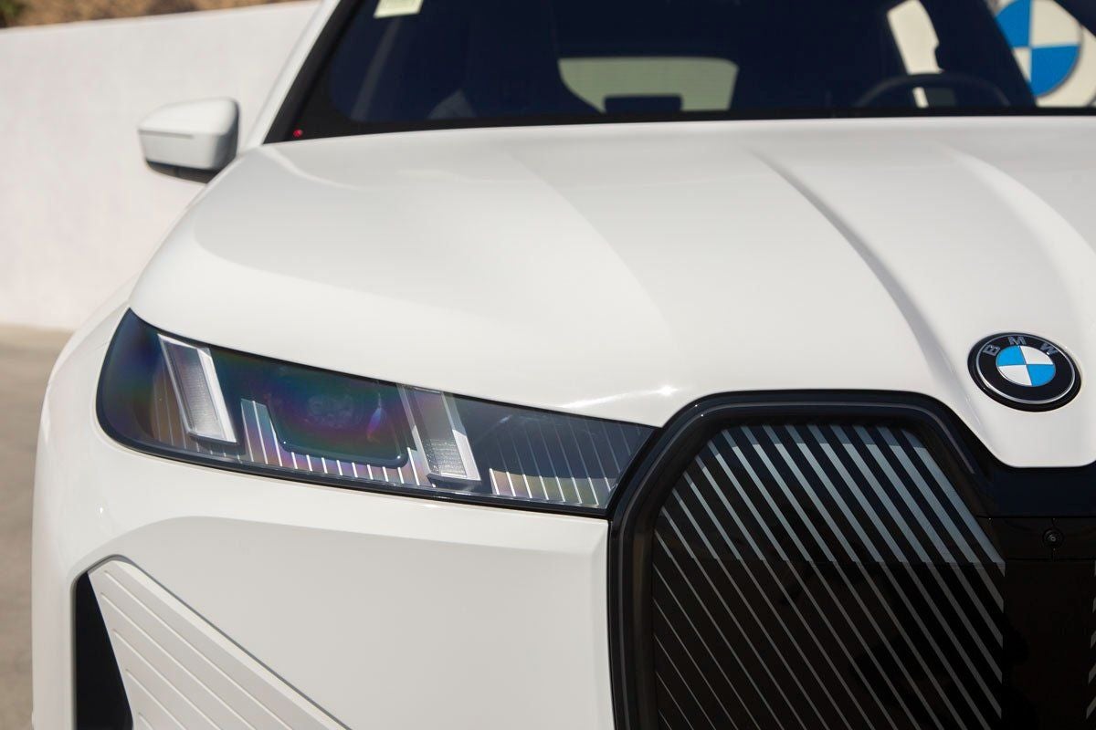 2026 BMW iX xDrive45