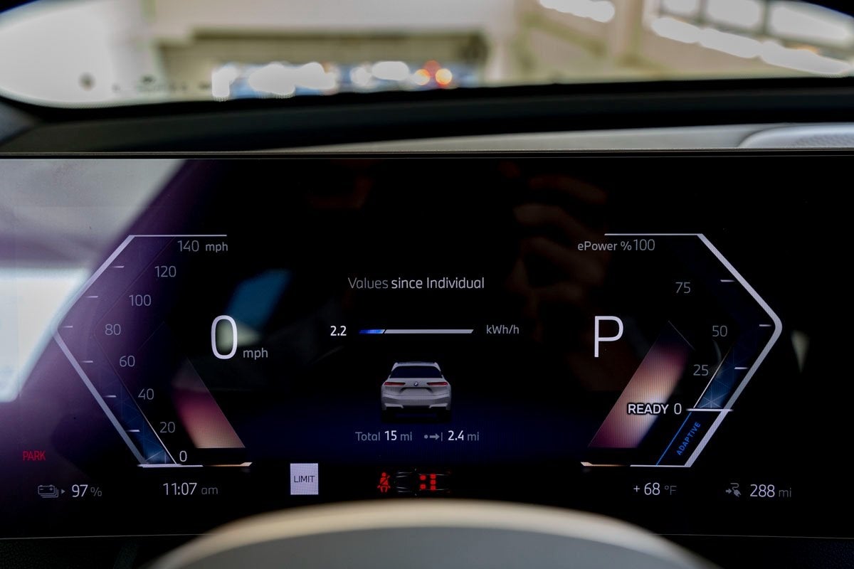 2026 BMW iX xDrive45