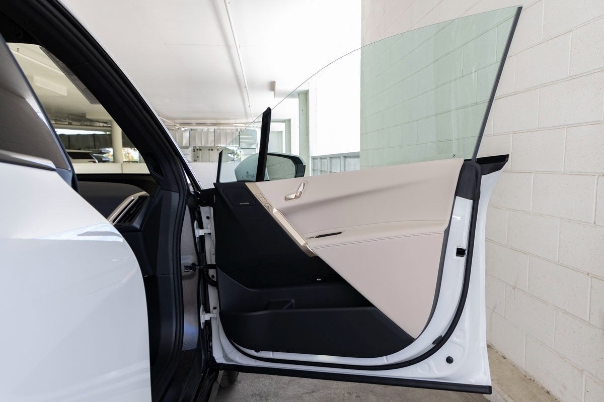 2026 BMW iX xDrive45