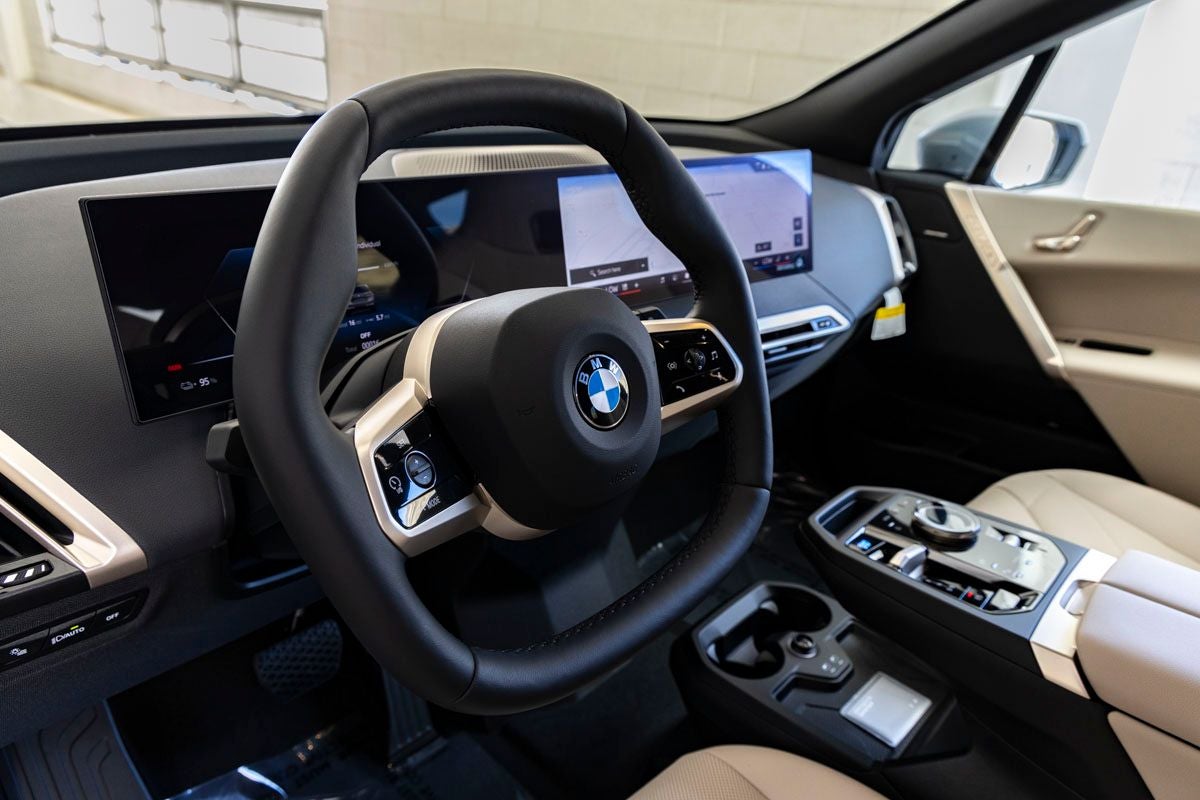 2026 BMW iX xDrive45