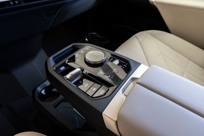2026 BMW iX xDrive45