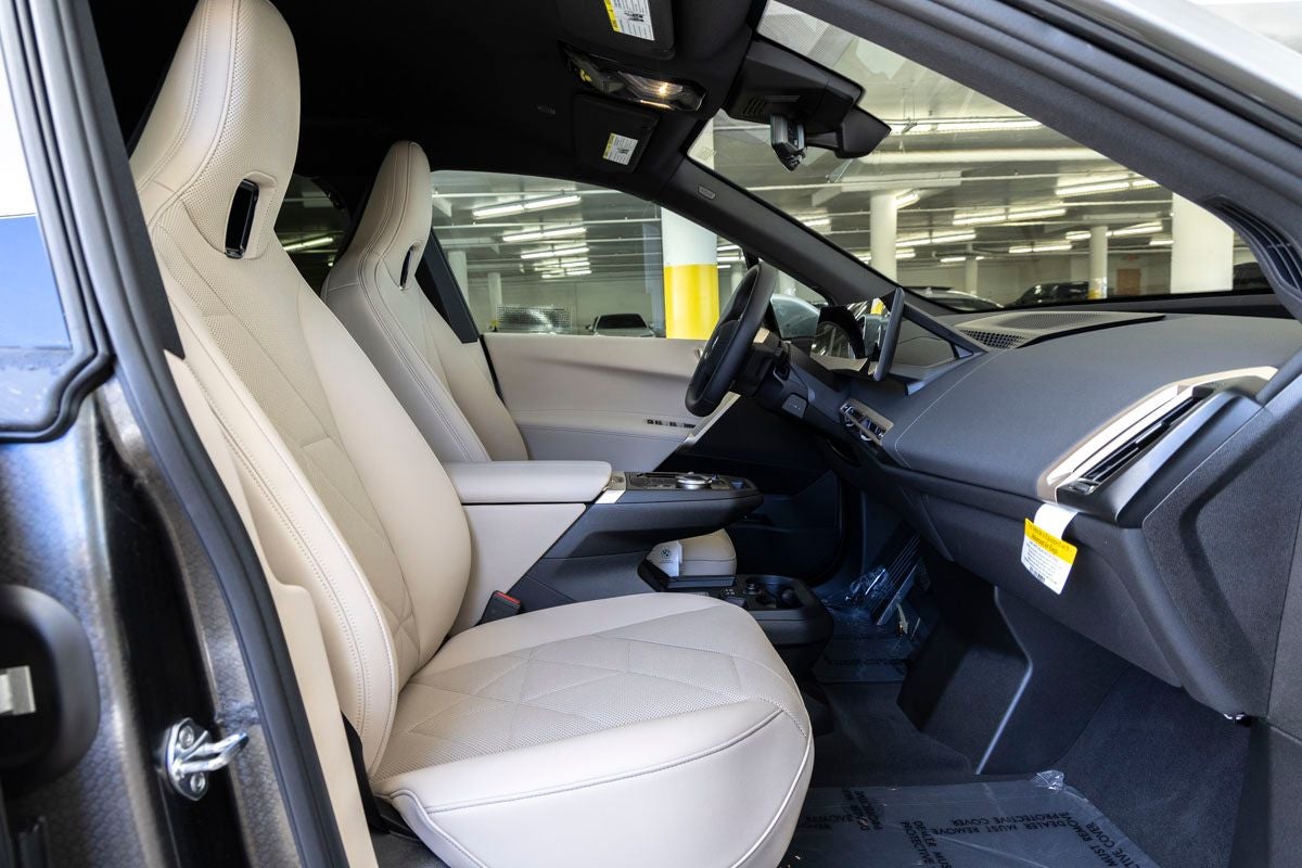 2026 BMW iX xDrive45