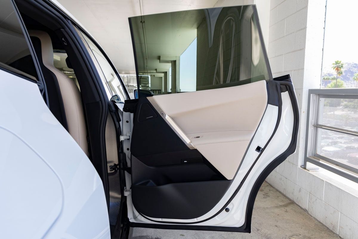 2026 BMW iX xDrive45