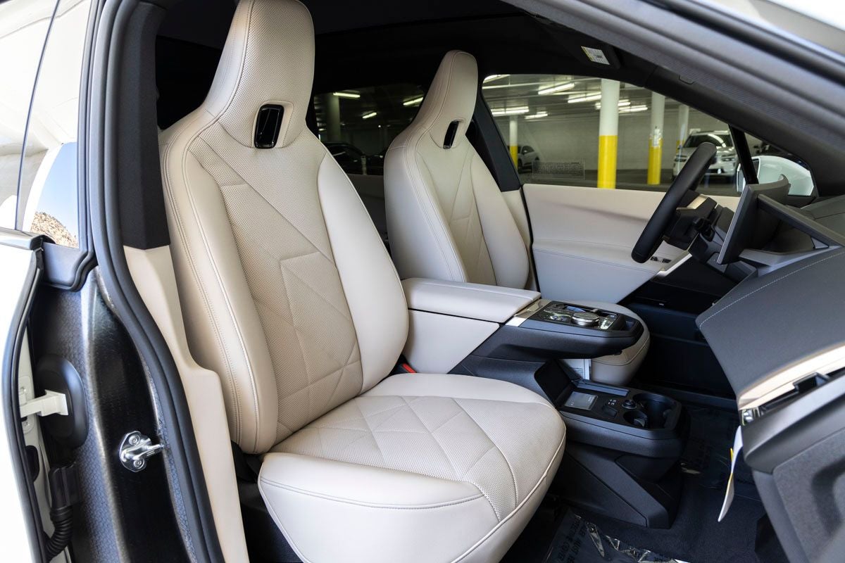 2026 BMW iX xDrive45